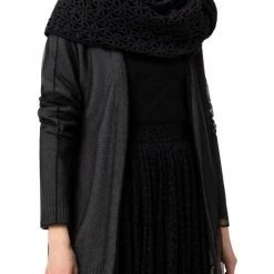 Akris Infinite Wool Embroidered Scarf Ecru -Akris Sales Shop unnamed file 1679